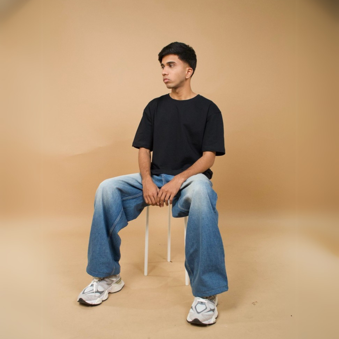 Black Solid Oversized T-shirt